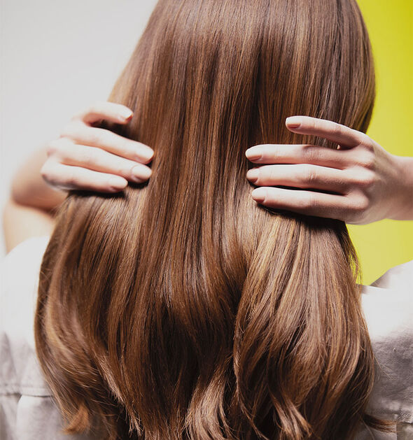 Discover our expert hair care advice from Sisley for healthy, luminous hair.